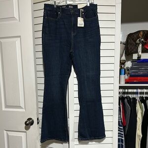 a.n.a. High Rise Flare Women's Dark Blue Jeans size 18